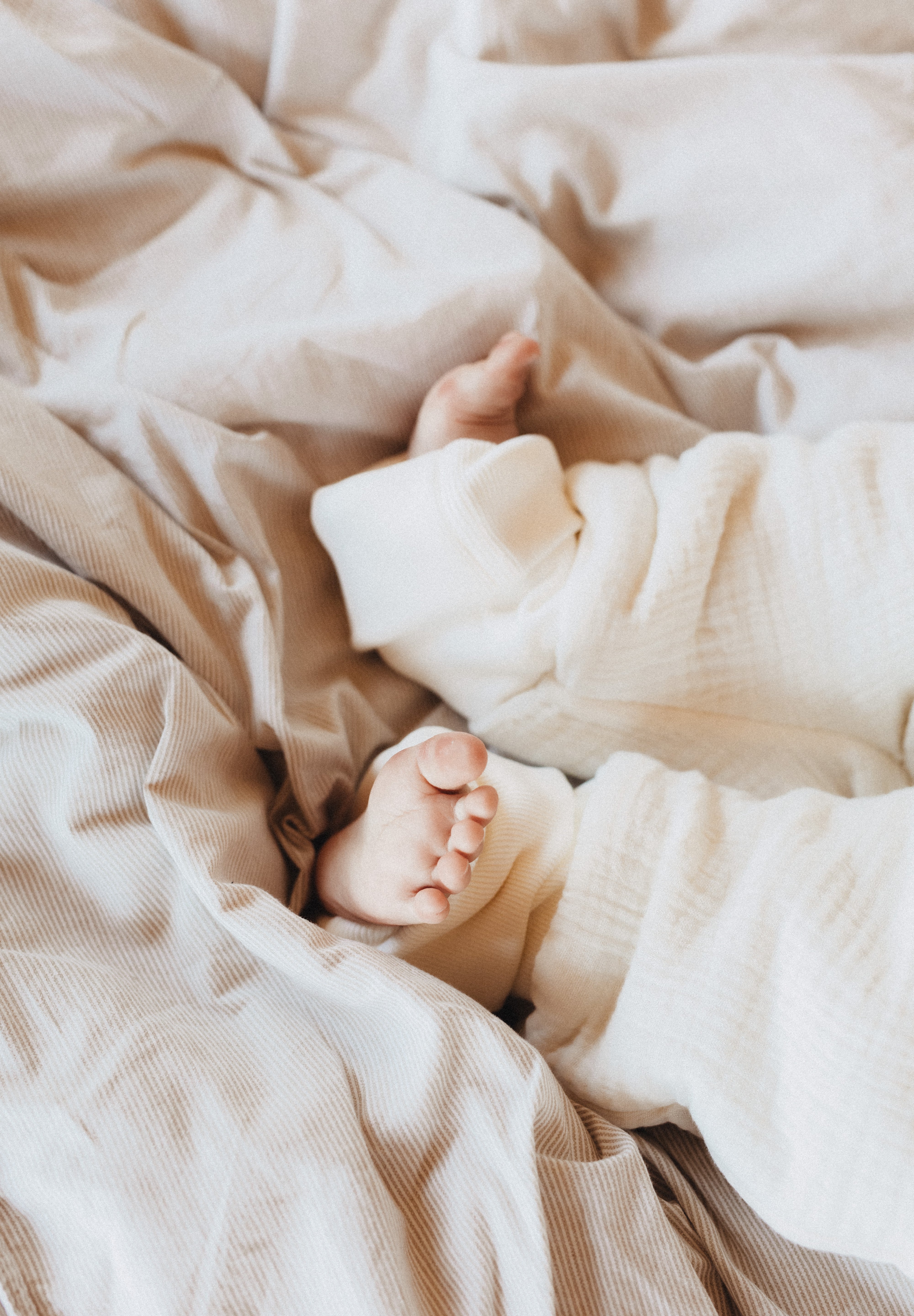 Muślinowy śpiworek z nogawkami - Ecru