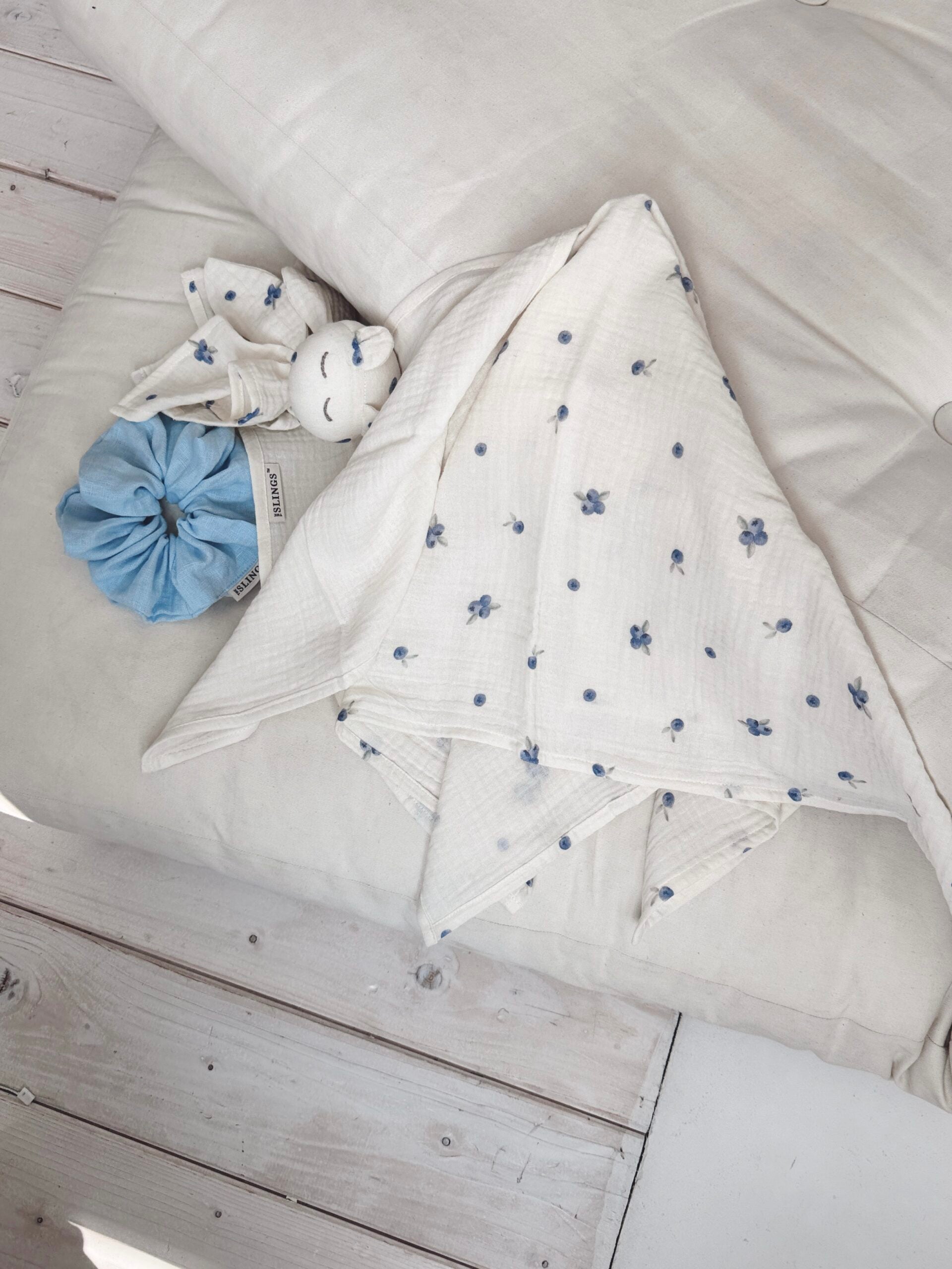 Midi Blueberry & Ecru - zestaw midi pieluszek muślinowych