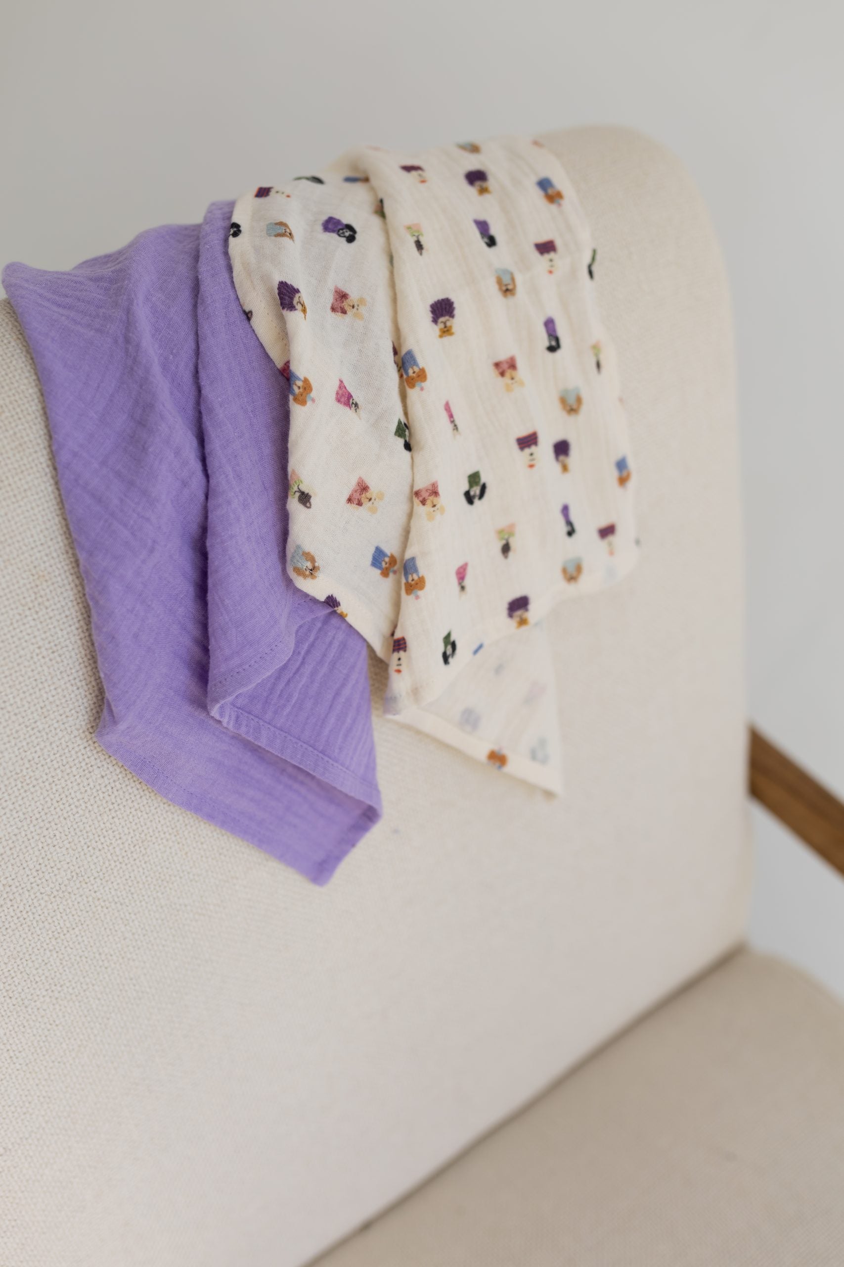 Mini Woof & Purple - zestaw małych pieluszek muślinowych