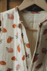 Muślinowy śpiworek z nogawkami - Strawberry