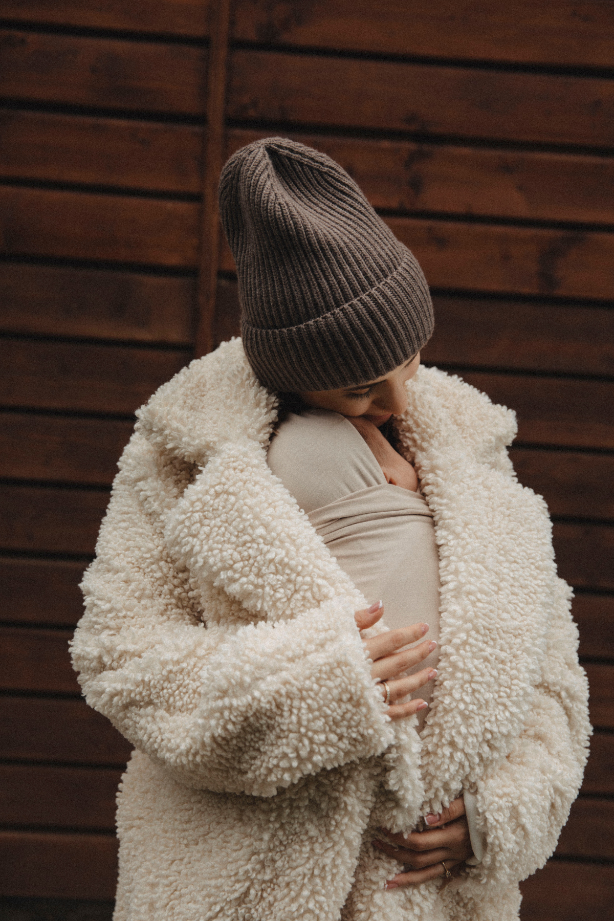 Chusta Elastyczna HugMe Beige