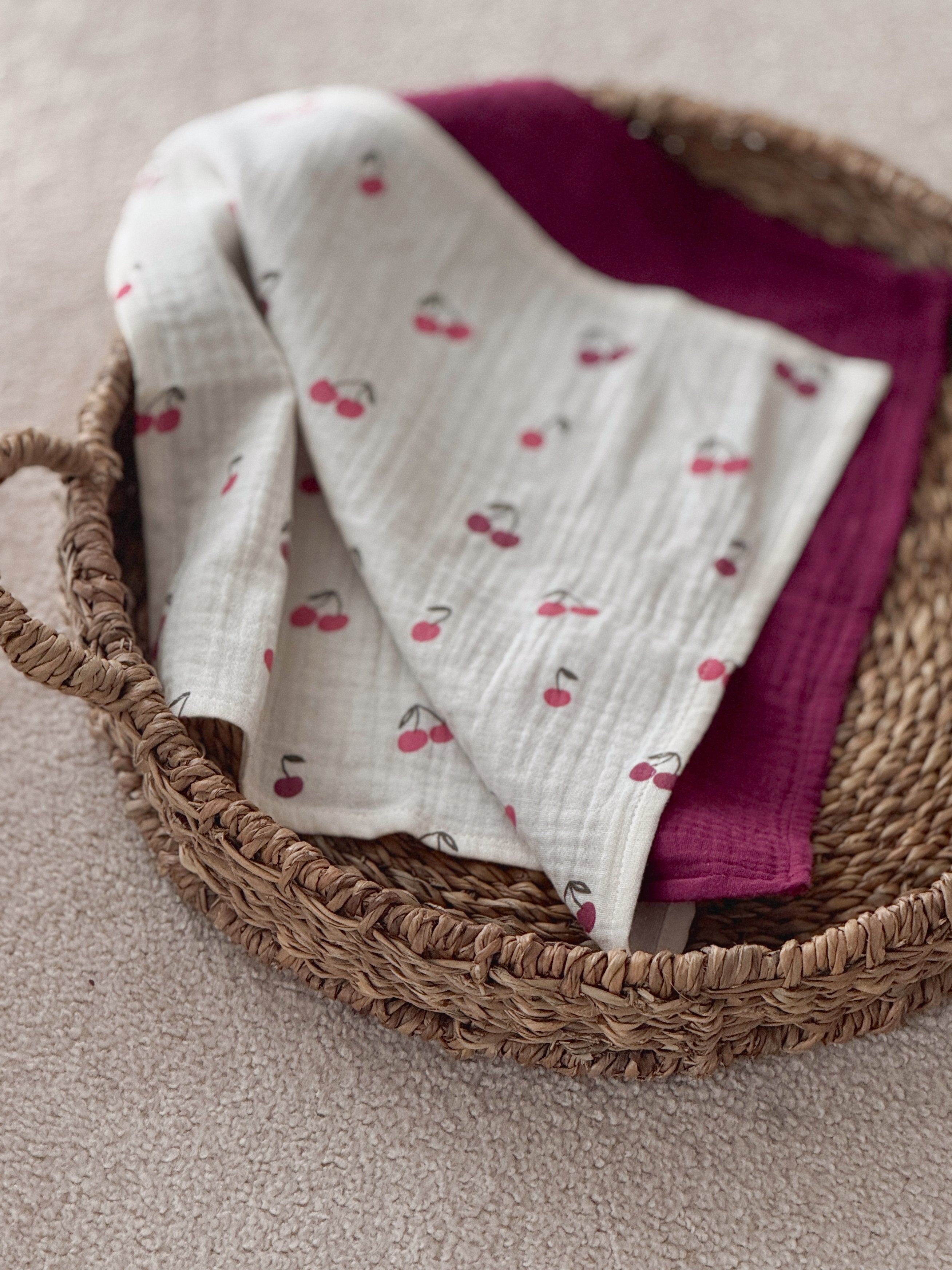 Mini Cherries & Ruby - zestaw małych pieluszek muślinowych