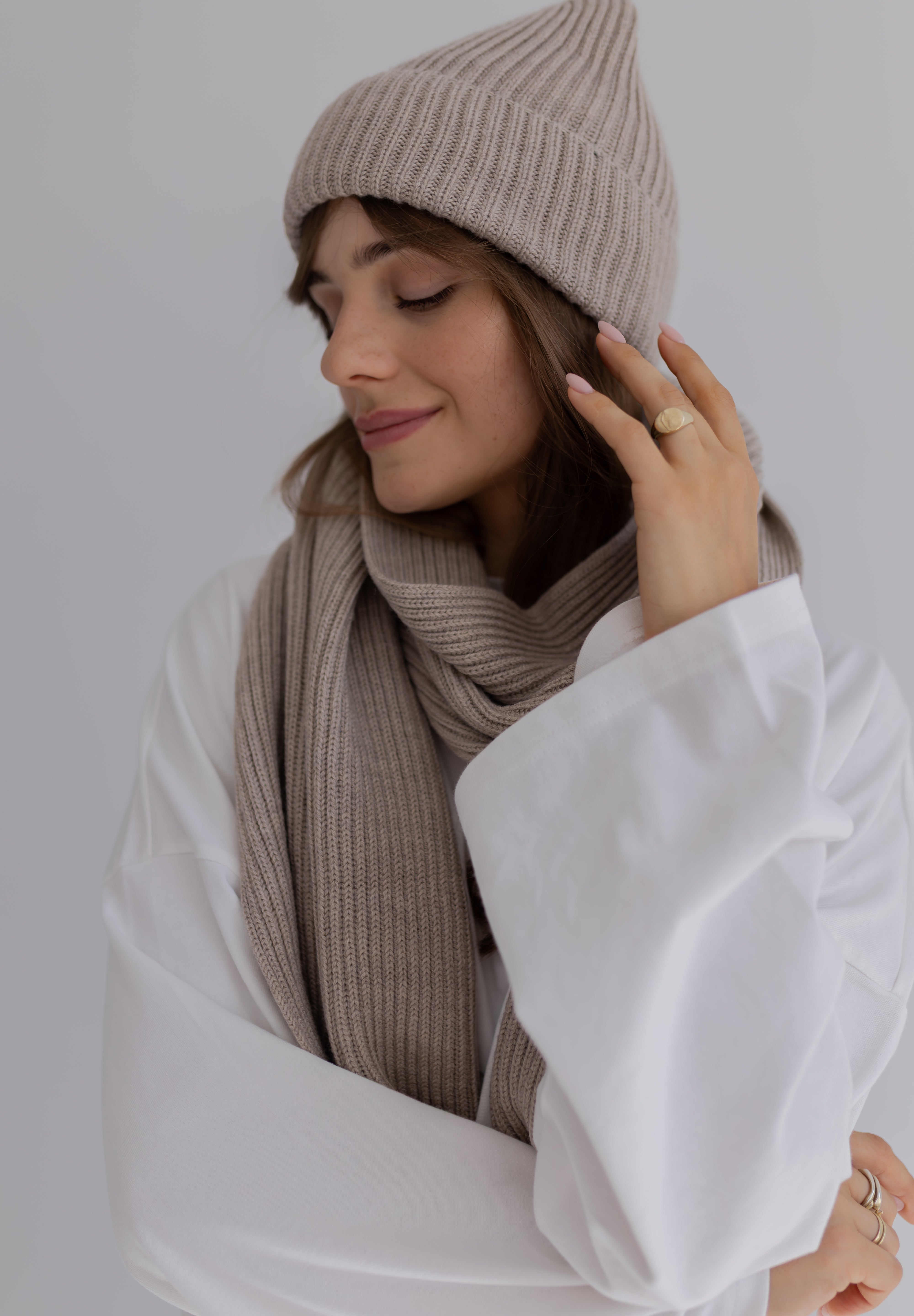 Tilia - czapka z wełny merino Sand