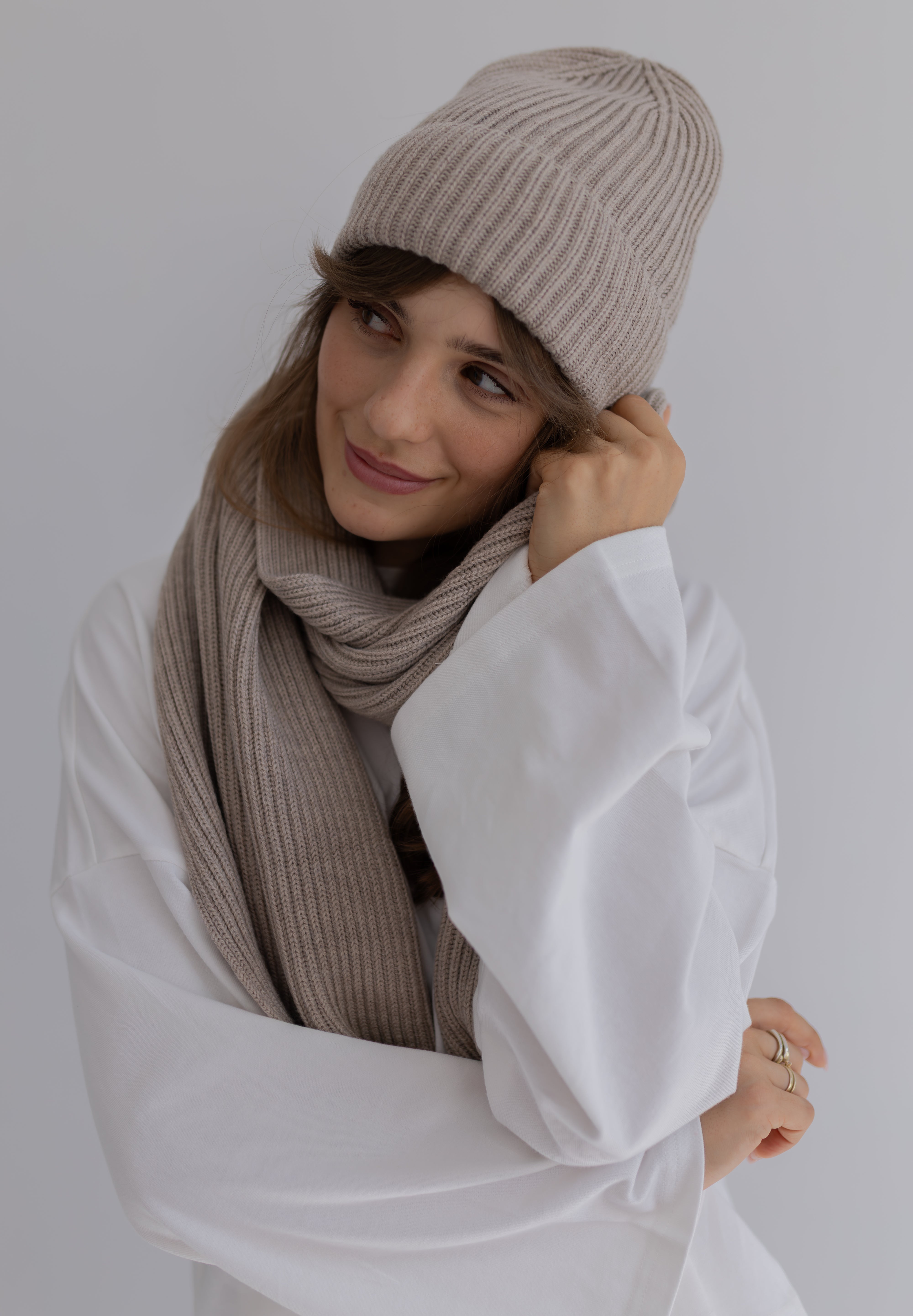Tilia - czapka z wełny merino Sand